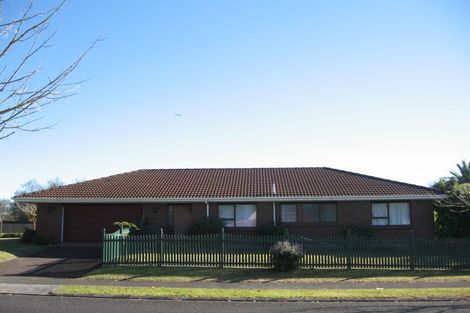 Photo of property in 2 Prestwick Place, Wattle Downs, Auckland, 2103