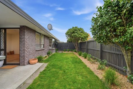 Photo of property in 1/54 Aorangi Road, Bryndwr, Christchurch, 8053