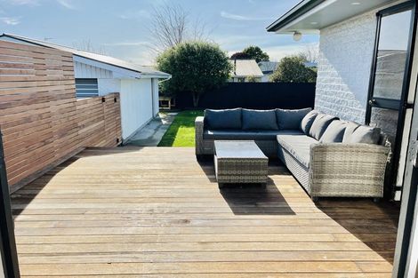 Photo of property in 35 Toorak Avenue, Avonhead, Christchurch, 8042