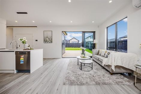 Photo of property in 42 Kakano Street, Clevedon, 2582