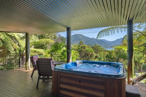 Photo of property in 28 Moetapu Bay Road, Moetapu Bay, Picton, 7282
