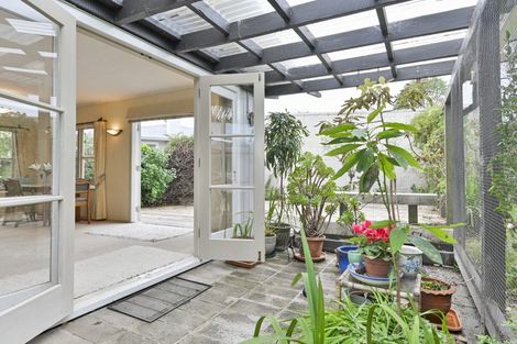 Photo of property in 6 Carl Avenue, Havelock North, 4130