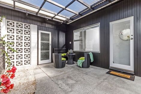 Photo of property in 4/1 Manuka Road, Bayview, Auckland, 0629