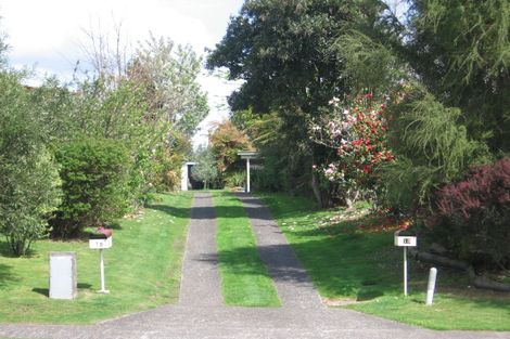 Photo of property in 13 Waitawa Place, Lynmore, Rotorua, 3010