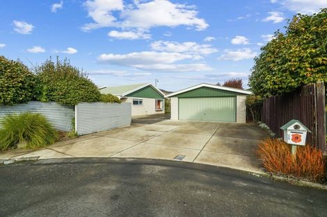 Photo of property in 9 Bridgemere Lane, Cracroft, Christchurch, 8022
