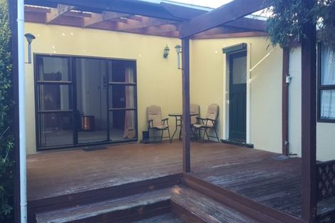 Photo of property in 90 Rhodes Street, Waimate, 7924