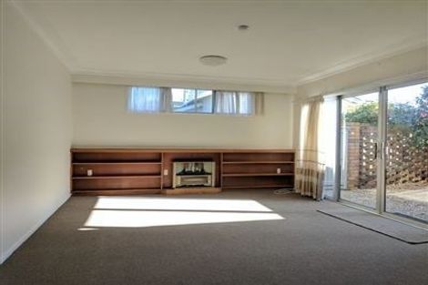 Photo of property in 2/50 Kitchener Road, Milford, Auckland, 0620