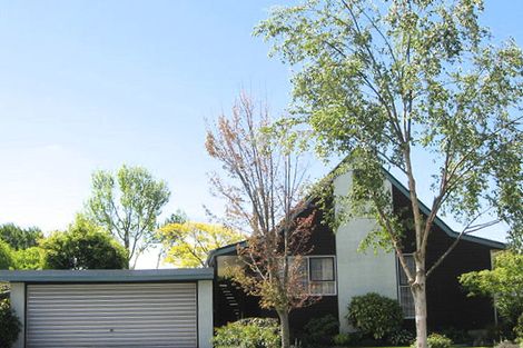 Photo of property in 12 Chipping Lane, Redwood, Christchurch, 8051