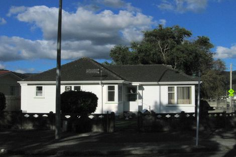 Photo of property in 34 Parkway, Wainuiomata, Lower Hutt, 5014