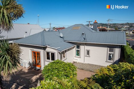 Photo of property in 3 Royal Crescent, Saint Kilda, Dunedin, 9012