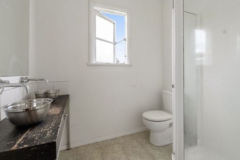 Photo of property in 76 Cambridge Street, Levin, 5510