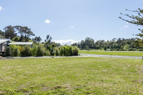 Photo of property in 61 Oak Road, Poraiti, Napier, 4112