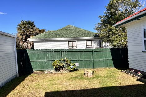 Photo of property in 33 Earlsworth Road, Mangere East, Auckland, 2024