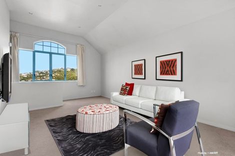 Photo of property in 7/93a Kelburn Parade, Kelburn, Wellington, 6012