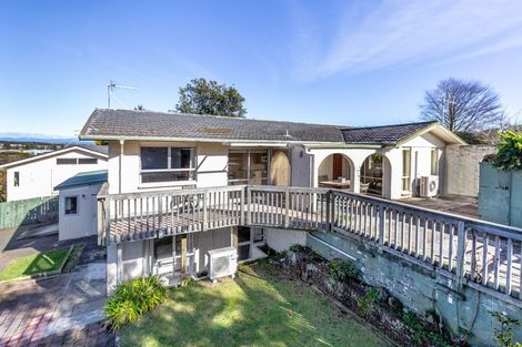 Photo of property in 10 Armstrong Grove, Hilltop, Taupo, 3330