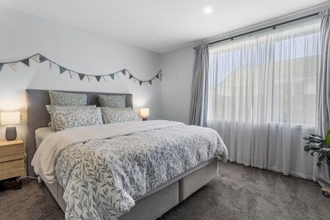 Photo of property in 7 Beeston Place, Redwood, Christchurch, 8051