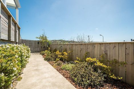 Photo of property in 29 Petherick Crescent, Johnsonville, Wellington, 6037