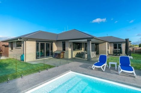 Photo of property in 50 Magellan Rise, Flagstaff, Hamilton, 3210