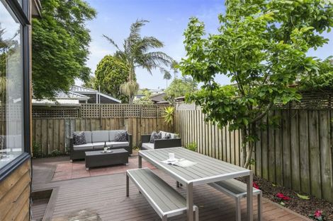 Photo of property in 5/18 Wolsley Avenue, Milford, Auckland, 0620