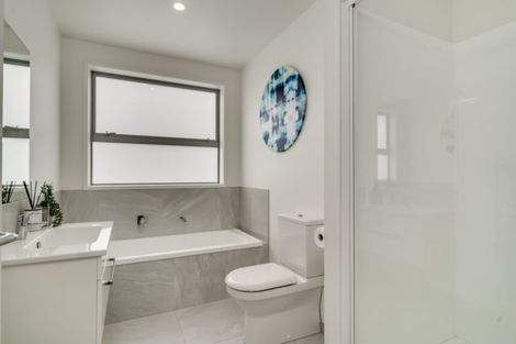 Photo of property in 2 Teachers Court, Papamoa Beach, Papamoa, 3118