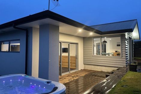 Photo of property in 11 Glendermid Close, Sawyers Bay, Port Chalmers, 9023