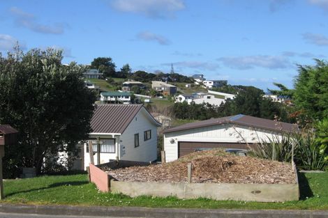 Photo of property in 32 Cullen Street, Mangawhai Heads, Mangawhai, 0505