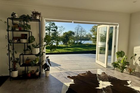 Photo of property in 144 Great South Road, Huntly, 3700