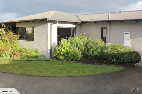 Photo of property in 2 Saint Hill Lane, Havelock North, 4130