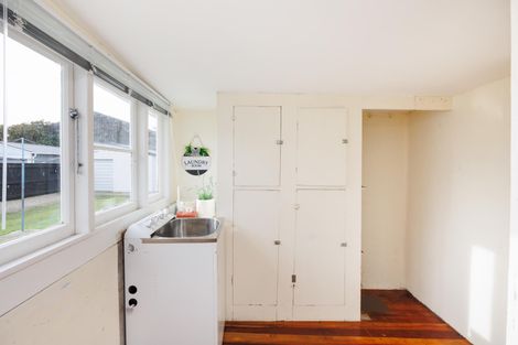 Photo of property in 31 Lombard Street, Palmerston North, 4410