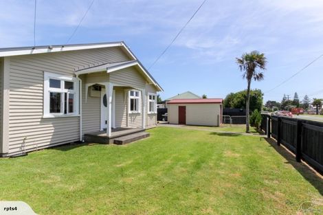Photo of property in 39 Mouatt Street, Waitara, 4320