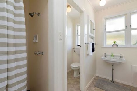 Photo of property in 165 Riverside Drive, Waiwhetu, Lower Hutt, 5010