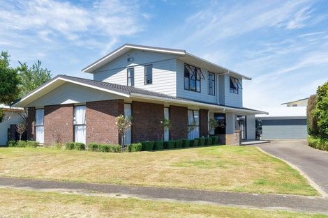 Photo of property in 14 Matipo Street, Levin, 5510