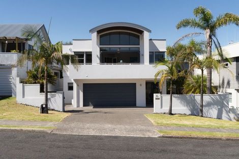 Photo of property in 6b Oceanview Road, Mount Maunganui, 3116