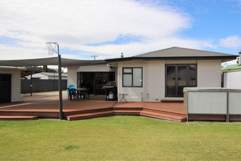 Photo of property in 8 Winston Place, Alexandra, 9320