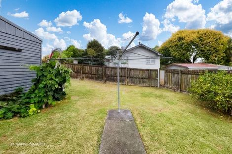 Photo of property in 1 Ballial Place, West Harbour, Auckland, 0618