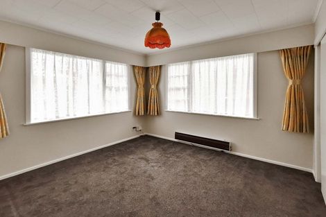 Photo of property in 24 Cypress Drive, Maungaraki, Lower Hutt, 5010