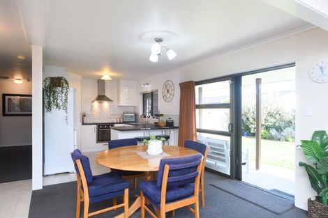 Photo of property in 44 Pencarrow Street, Highbury, Palmerston North, 4412