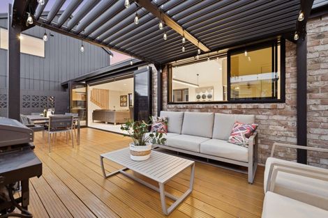 Photo of property in 8 Motiti Road, Papamoa Beach, Papamoa, 3118