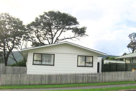 Photo of property in 14 Oaklands Grove, Clouston Park, Upper Hutt, 5018