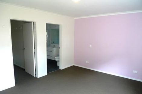 Photo of property in 8 Cresswell Place, Johnsonville, Wellington, 6037