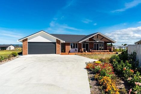 Photo of property in 6 Maries Way, Waipu, 0510