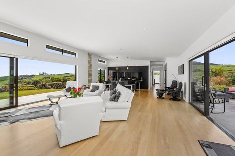 Photo of property in 812 Ruapuke Road, Raglan, 3296