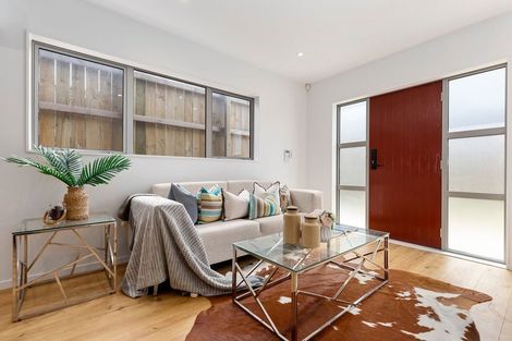 Photo of property in 43b Hamilton Road, Cambridge, 3434