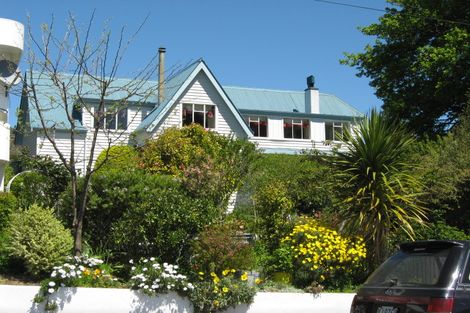 Photo of property in 22 Broadway, Picton, 7220