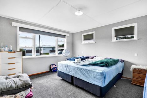 Photo of property in 27 Reid Avenue, Hawera, 4610