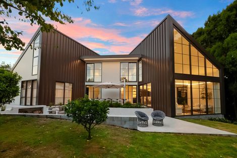 Photo of property in 366 Frankley Road, Ferndale, New Plymouth, 4310