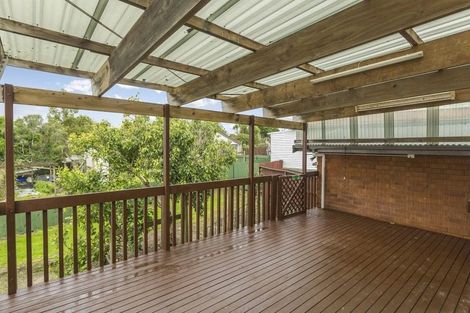 Photo of property in 17 Domain Road, Glenfield, Auckland, 0629