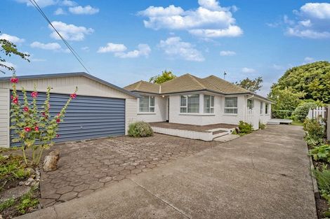 Photo of property in 5 Greendale Avenue, Avonhead, Christchurch, 8042