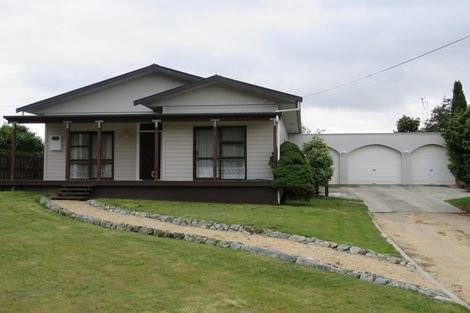 Photo of property in 18 Bowen Street, Kurow, 9435