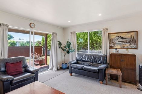 Photo of property in 2 Cargill Street, Levin, 5510